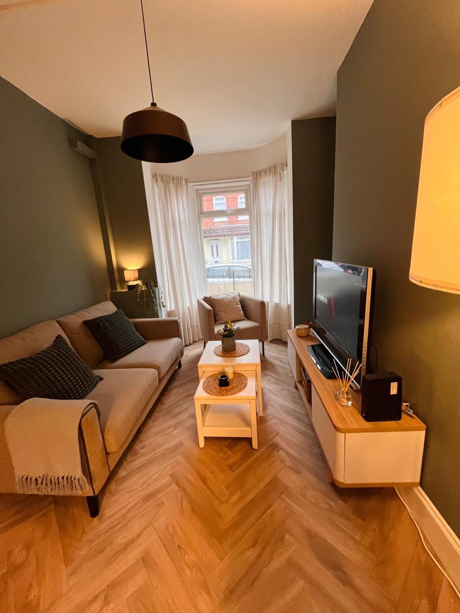 شقة Kings Bridge Townhouse بلفاست المظهر الخارجي الصورة