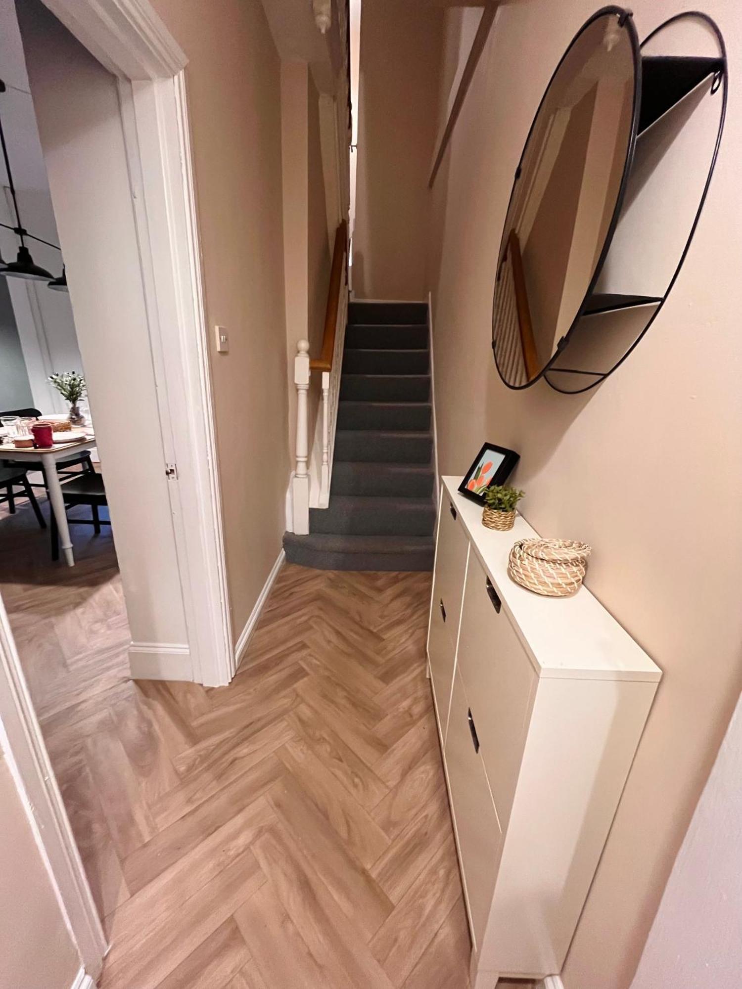 شقة Kings Bridge Townhouse بلفاست المظهر الخارجي الصورة